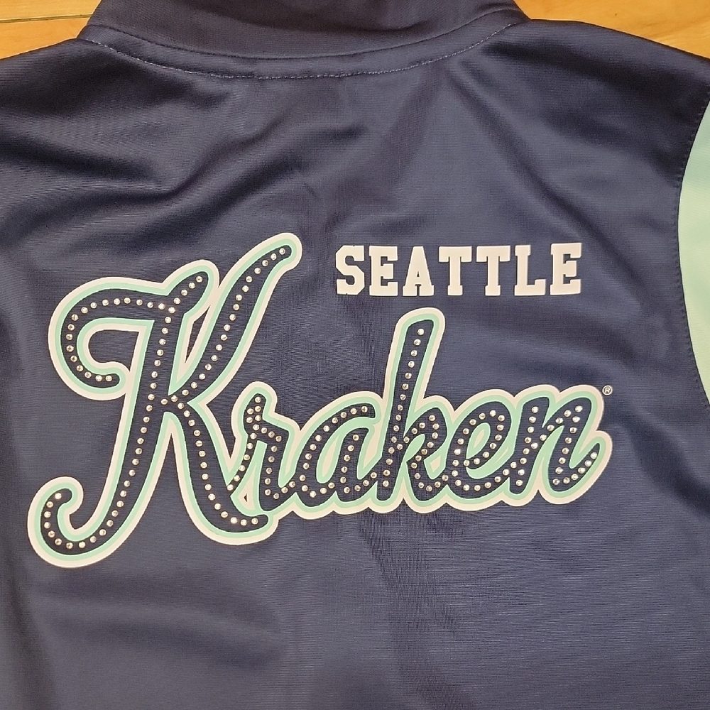 Seattle Kraken Size LARGE NHL Women's Track Jacket by G III In Blue & Teal - Picture 2 of 13